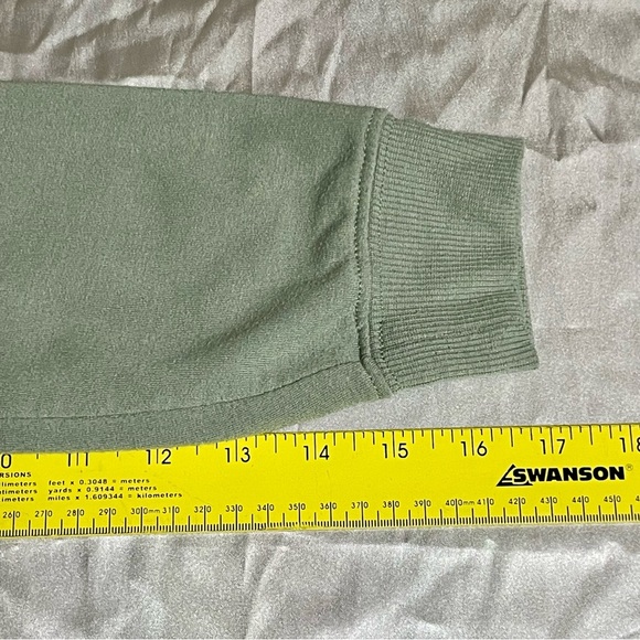 MTV Retro Olive Green Leopard Logo Sweatshirt, Sz S - Picture 8 of 9